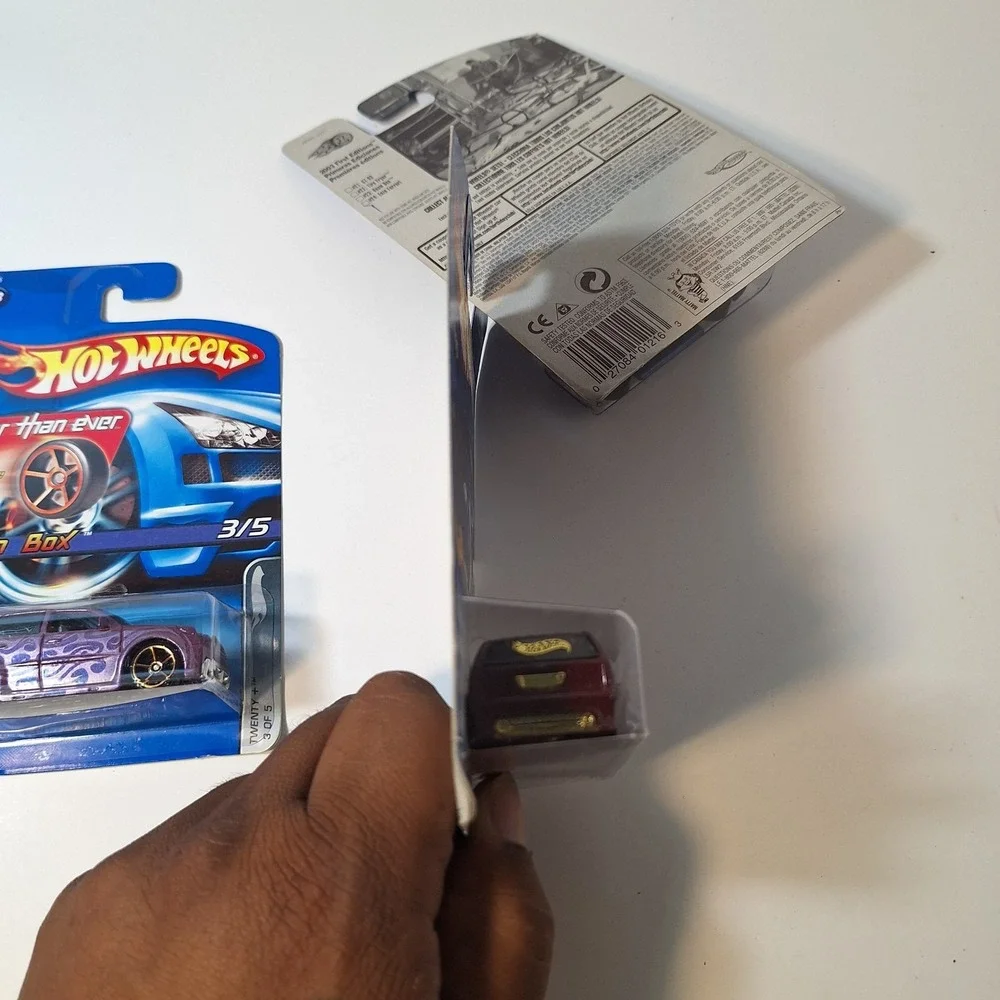 Hot Wheels Blue Cards Boom Box Purple/ Brown/ Blue With Flames